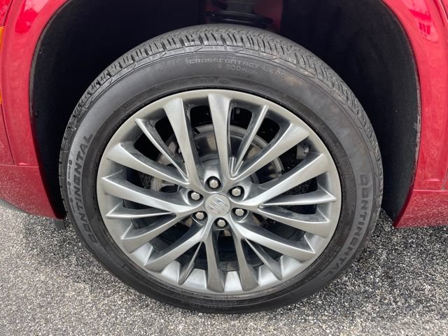 Used 2025 Buick Enclave Avenir w/ Super Cruise Package FWD image 49