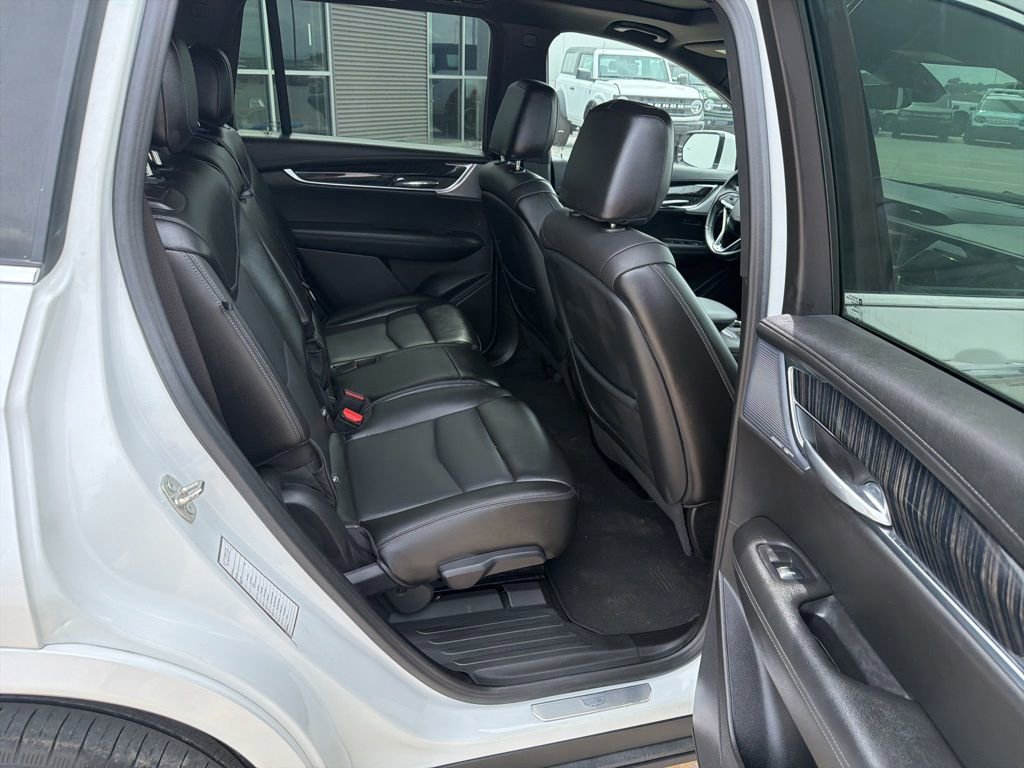 Used 2023 Cadillac XT6 Premium Luxury AWD/4WD image 27