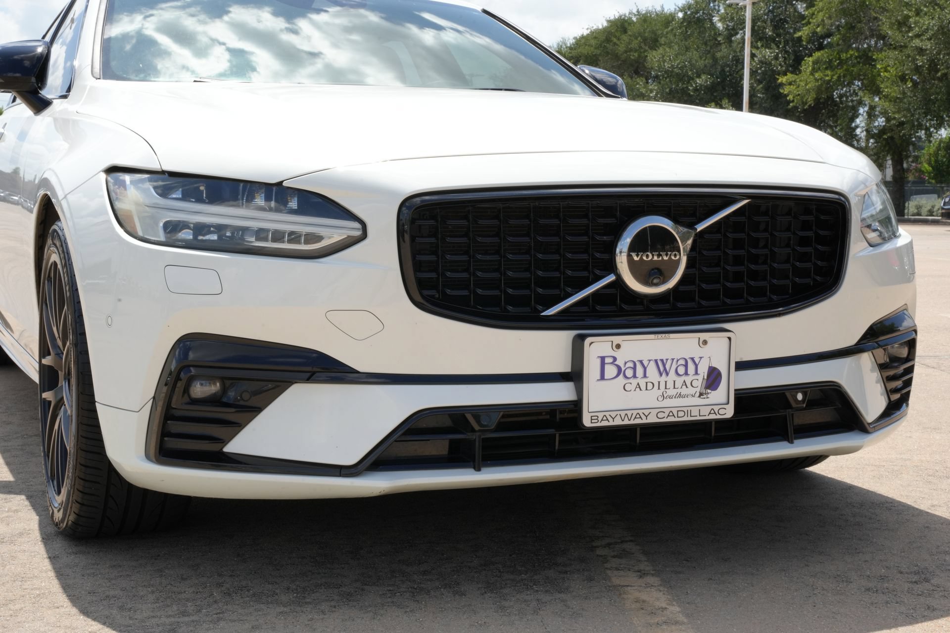 Used 2021 Volvo S90 T6 R-Design w/ Advanced Package AWD/4WD image 24