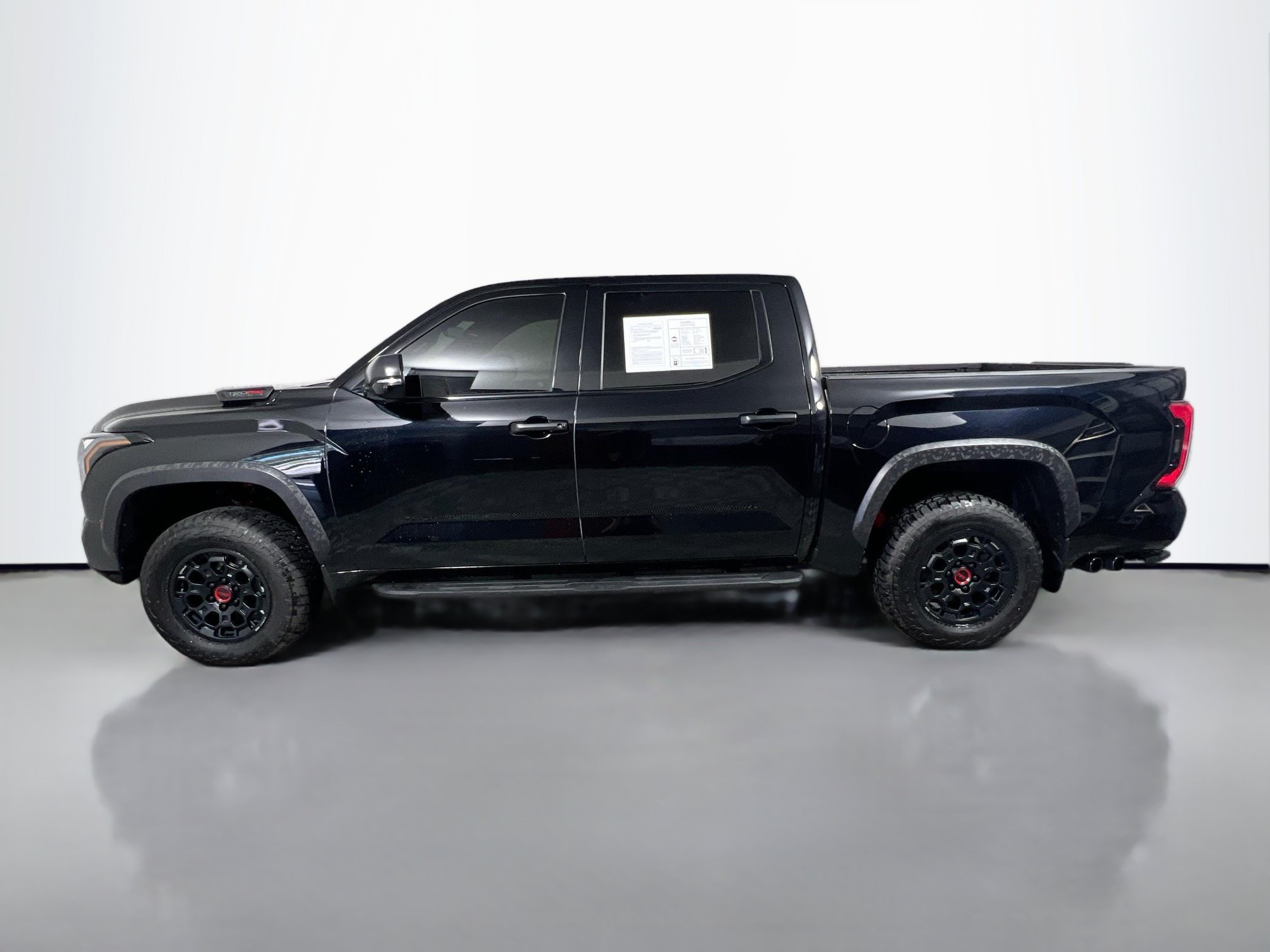 Used 2025 Toyota Tundra TRD Pro AWD/4WD image 8