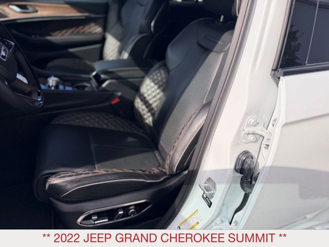 Certified 2022 Jeep Grand Cherokee Summit w/ Adv Protech Group IV AWD/4WD image 42