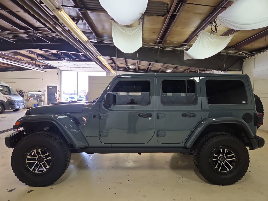 Used 2024 Jeep Wrangler Unlimited Rubicon image 8