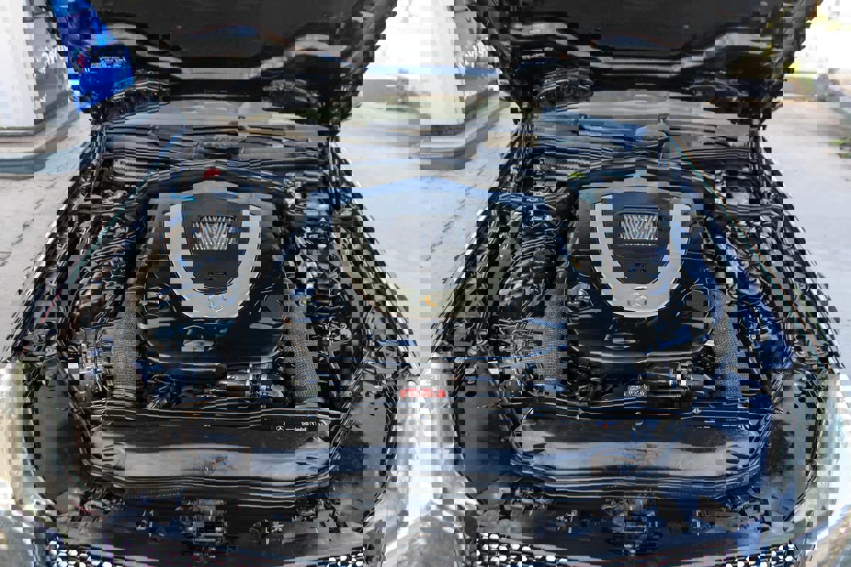 Used 2011 Mercedes-Benz SL 550 image 10