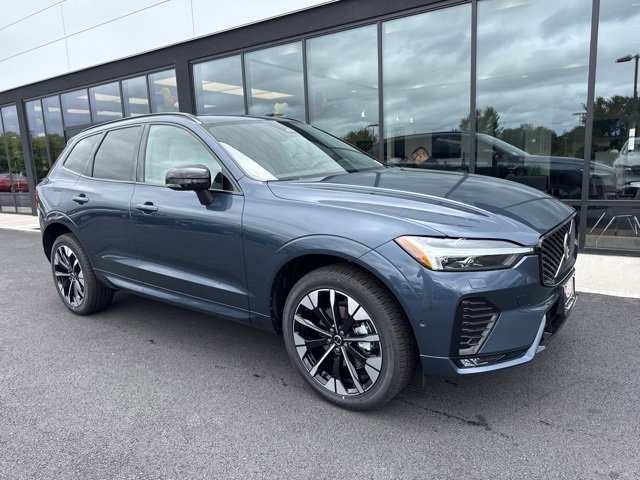 New 2026 Volvo XC60 B5 Plus w/ Protection Package Premier