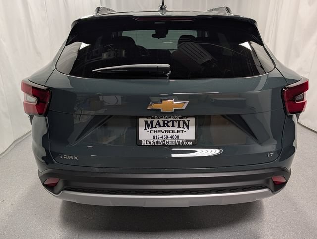 New 2026 Chevrolet Trax LT w/ Driver Confidence Package FWD image 4