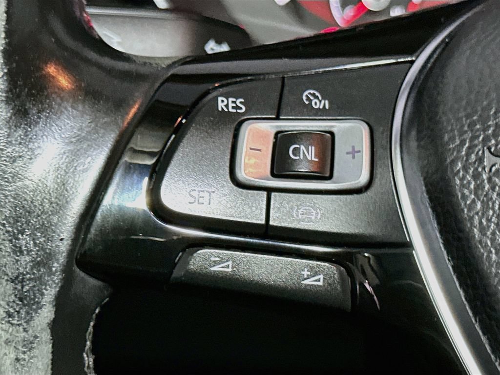 Used 2019 Volkswagen Jetta SE FWD image 32