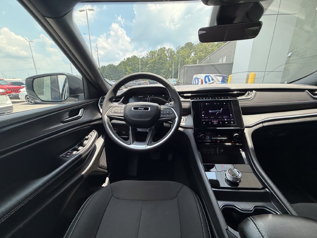 New 2026 Jeep Grand Cherokee Laredo RWD image 8