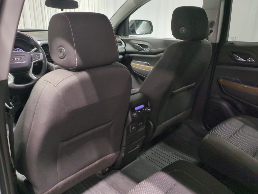 Used 2023 GMC Acadia SLE w/ Driver Convenience Package image 18