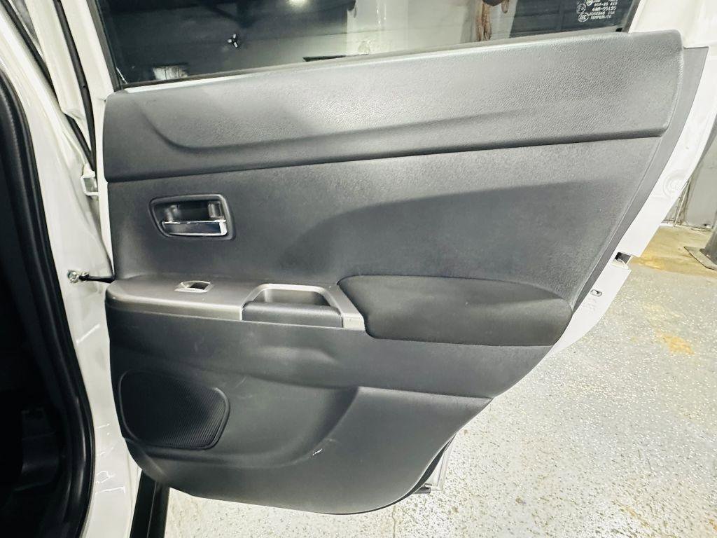 Used 2019 Mitsubishi Outlander Sport ES FWD image 31
