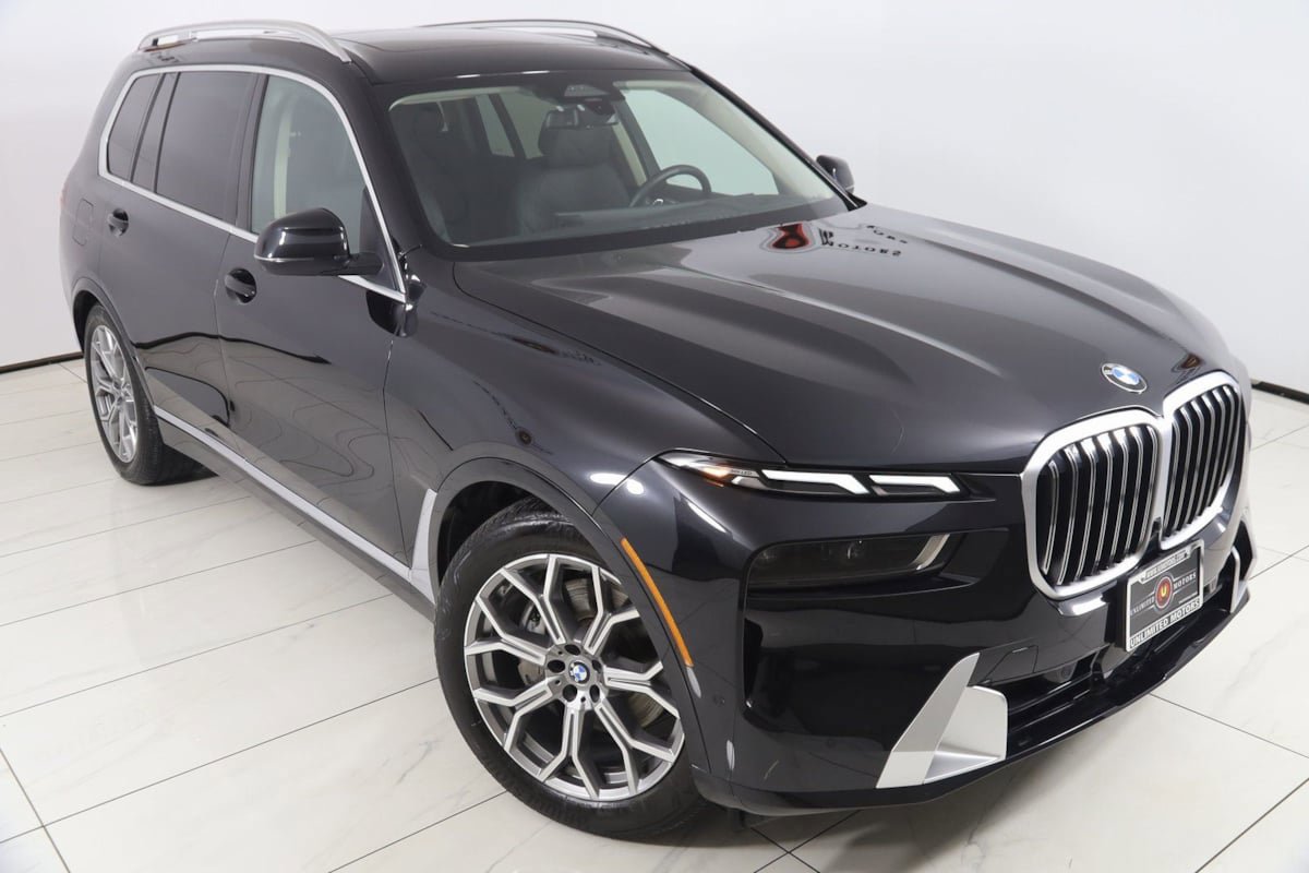 Used 2023 BMW X7 xDrive40i w/ Premium Package image 19