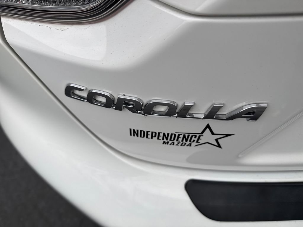 Used 2020 Toyota Corolla LE image 27