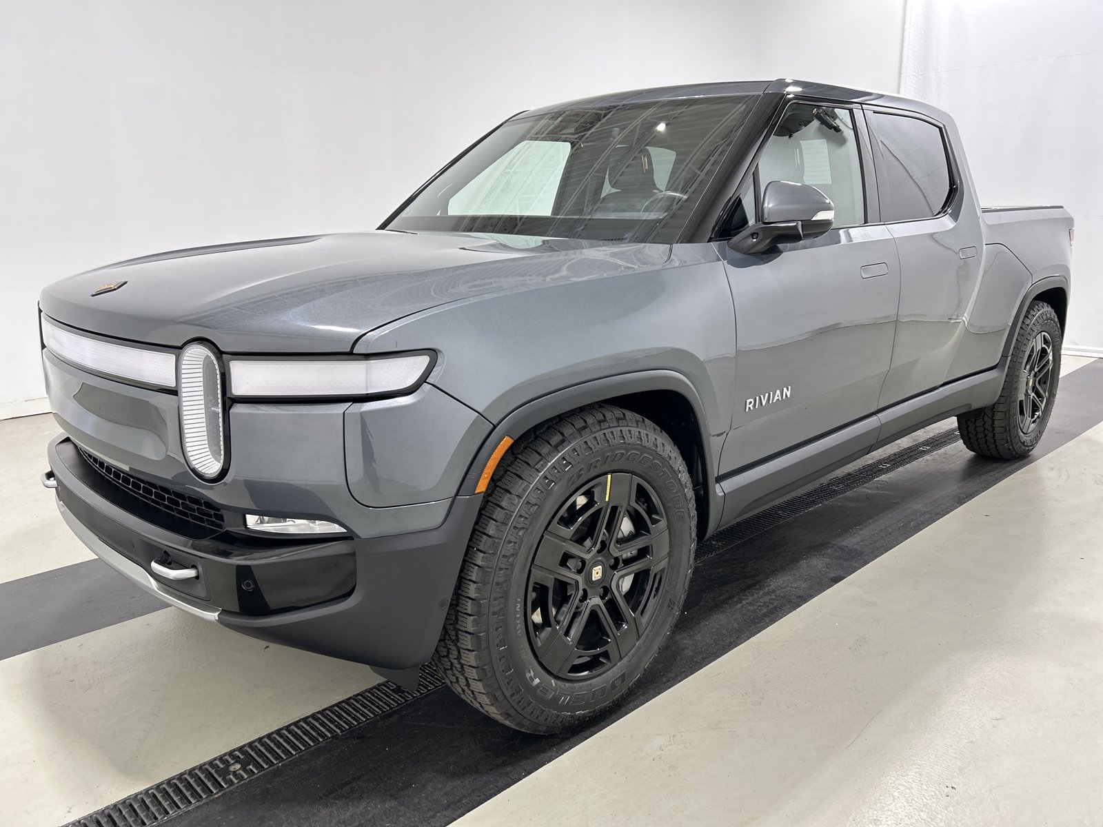 Used 2024 Rivian R1T Adventure