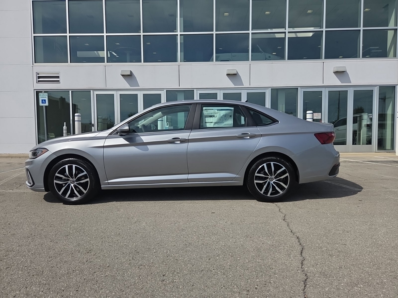 New 2027 Volkswagen Jetta SE FWD image 11