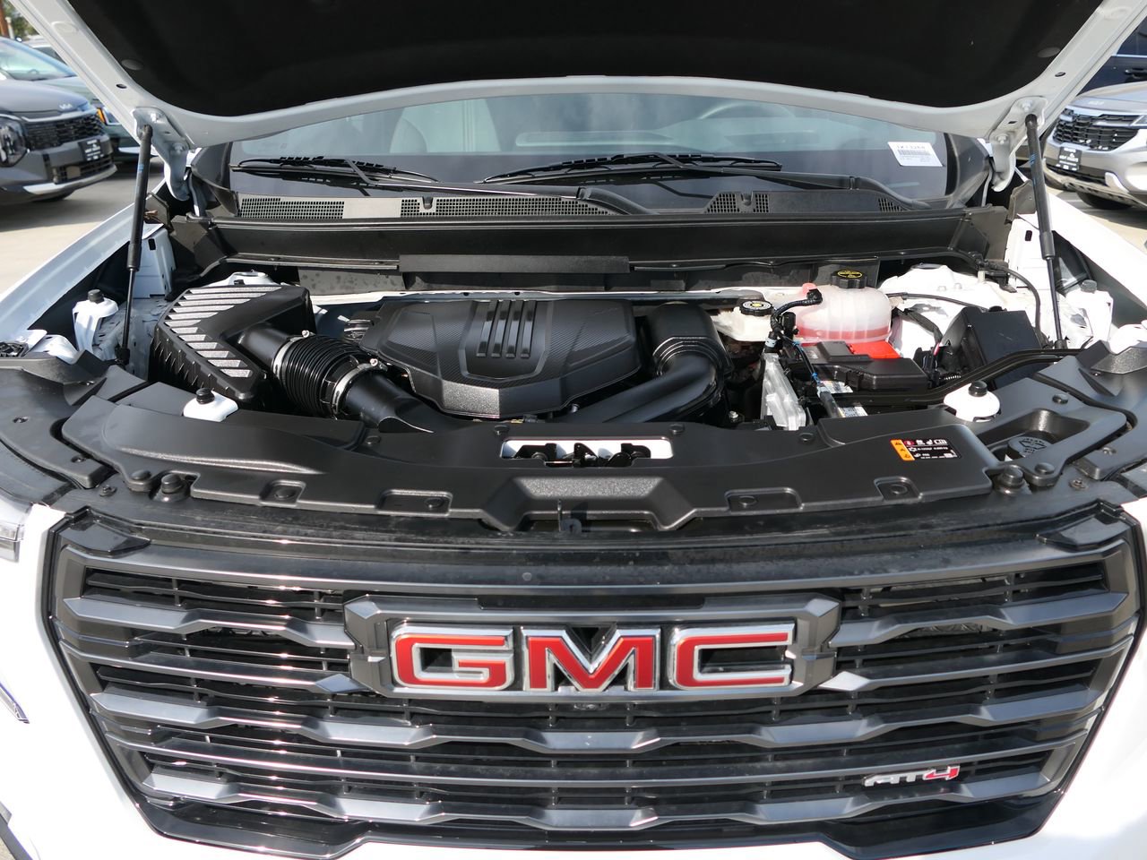 Used 2024 GMC Acadia AT4 w/ LPO, Floor Liner Package image 31