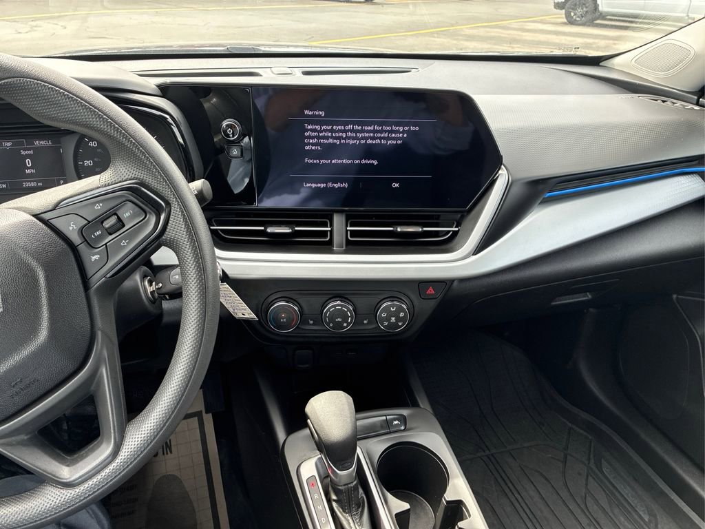 Used 2024 Chevrolet Trax LS w/ LS Convenience Package image 24