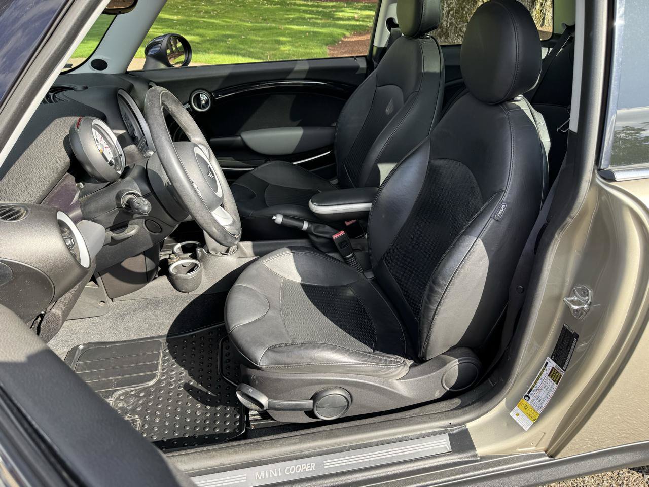 Used 2008 MINI Cooper Hardtop FWD image 11