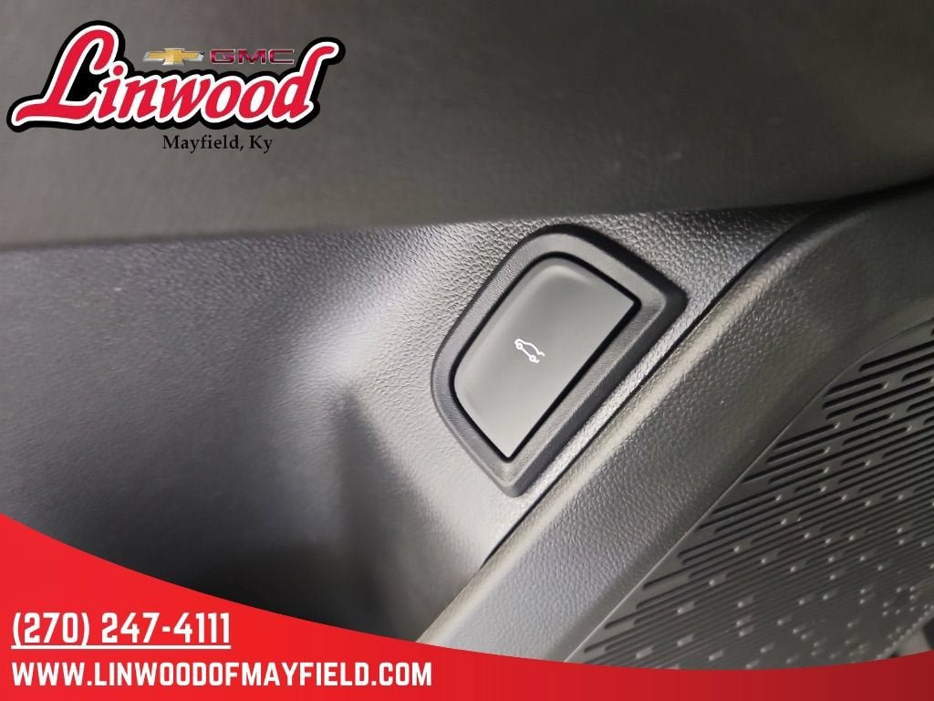 New 2027 Chevrolet Equinox ACTIV w/ Safety and Technology Package FWD image 18