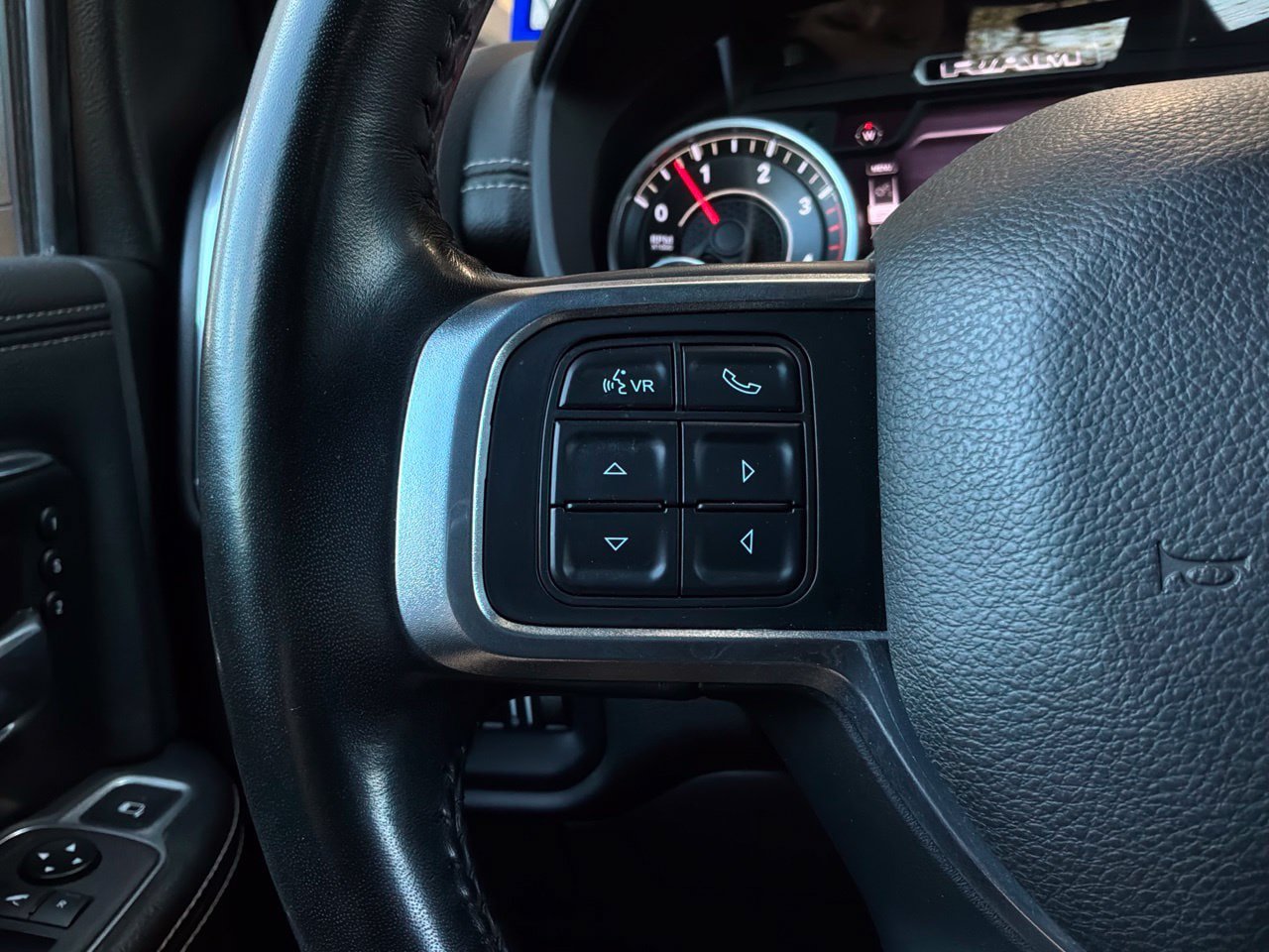 Used 2021 RAM 2500 Laramie w/ Night Edition AWD/4WD image 46
