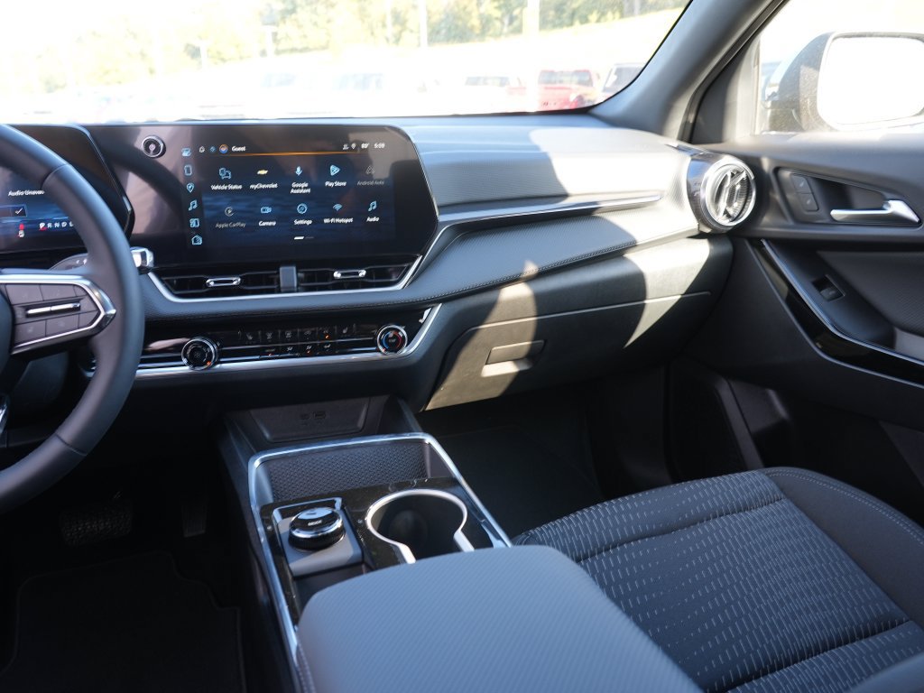 New 2027 Chevrolet Equinox LT AWD/4WD image 13