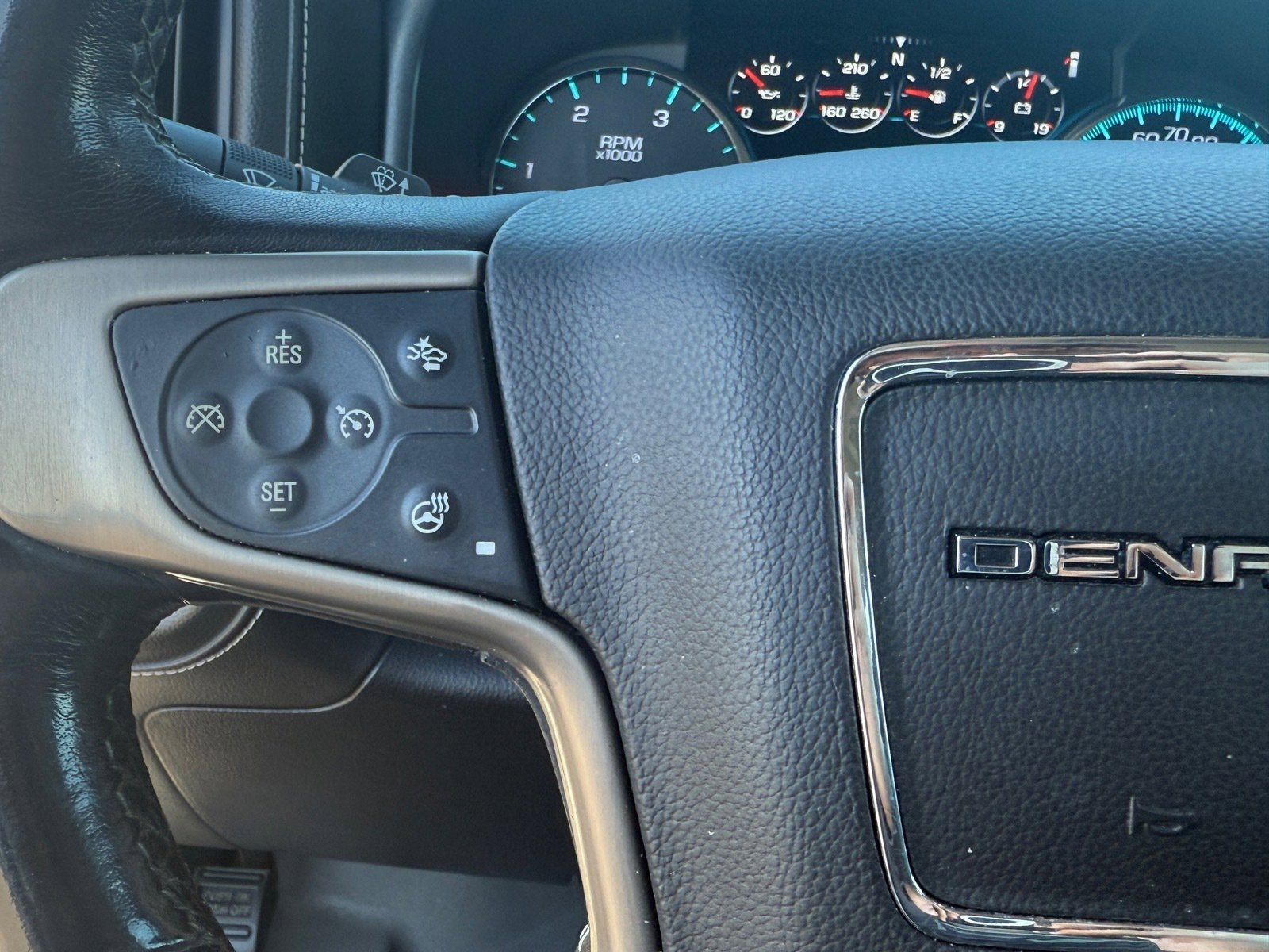 Used 2019 GMC Sierra 2500 Denali w/ Duramax Plus Package image 13