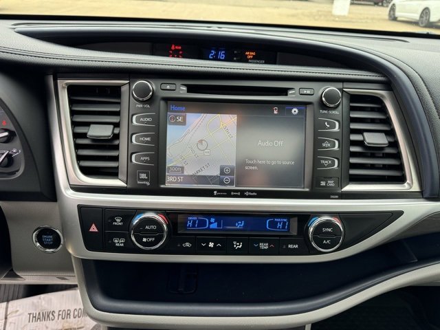 Used 2019 Toyota Highlander Limited image 16