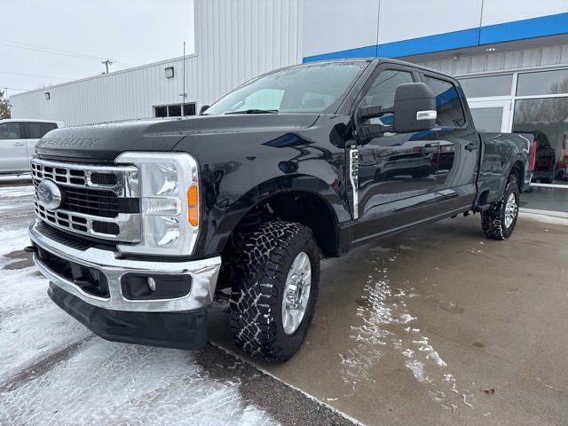 Used 2023 Ford F250 XLT image 3