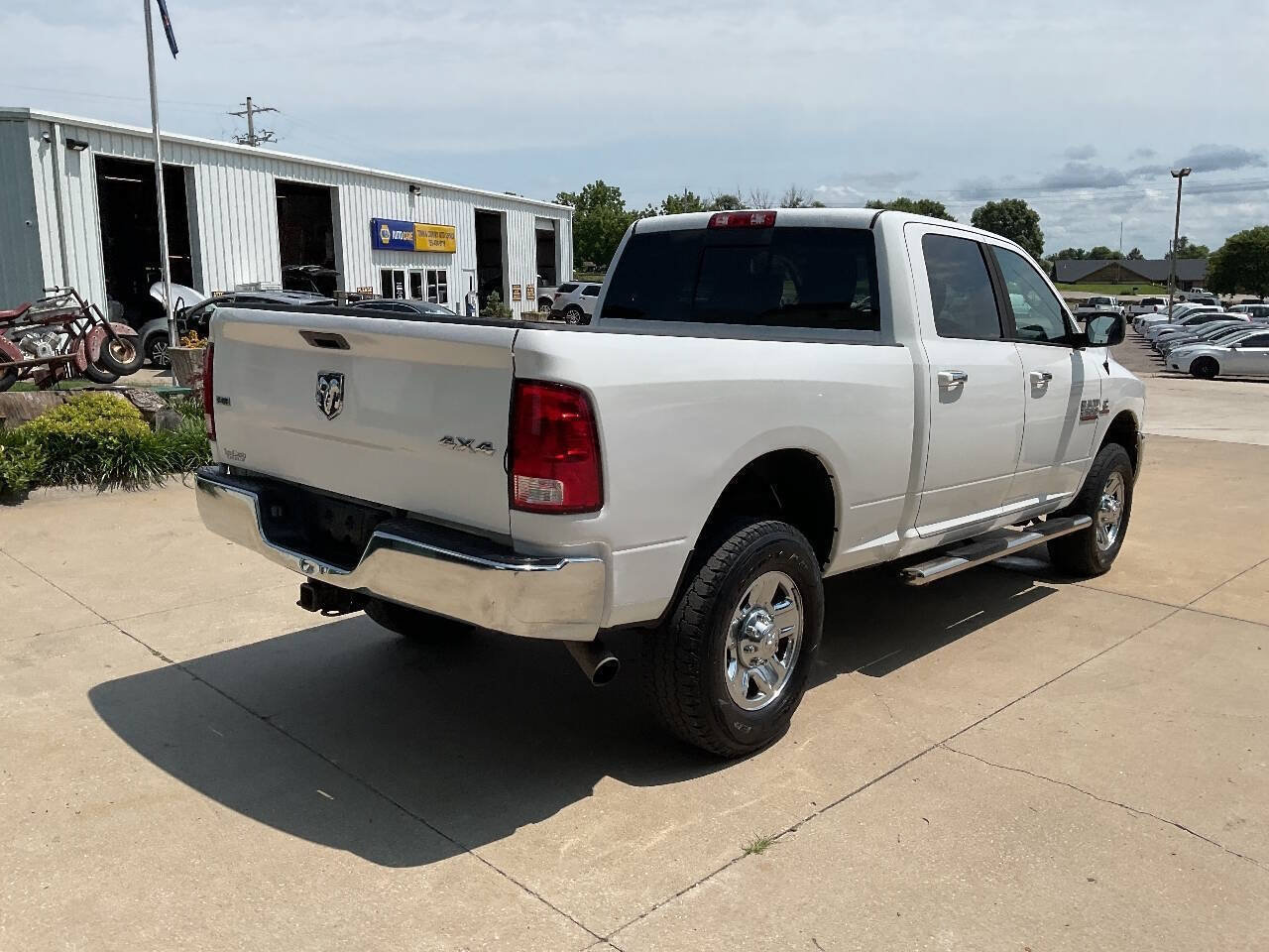 Used 2015 RAM 2500 SLT AWD/4WD image 9