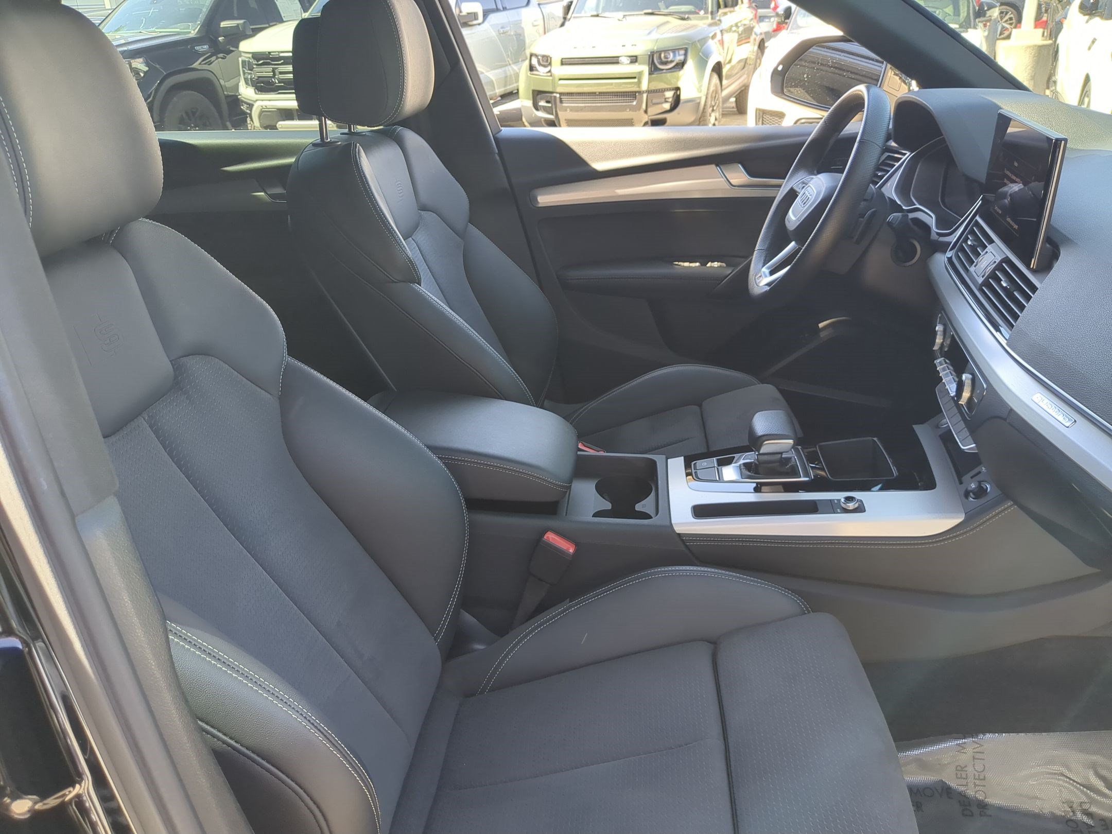 Used 2024 Audi Q5 e Premium Plus w/ Premium Plus Package AWD/4WD image 34
