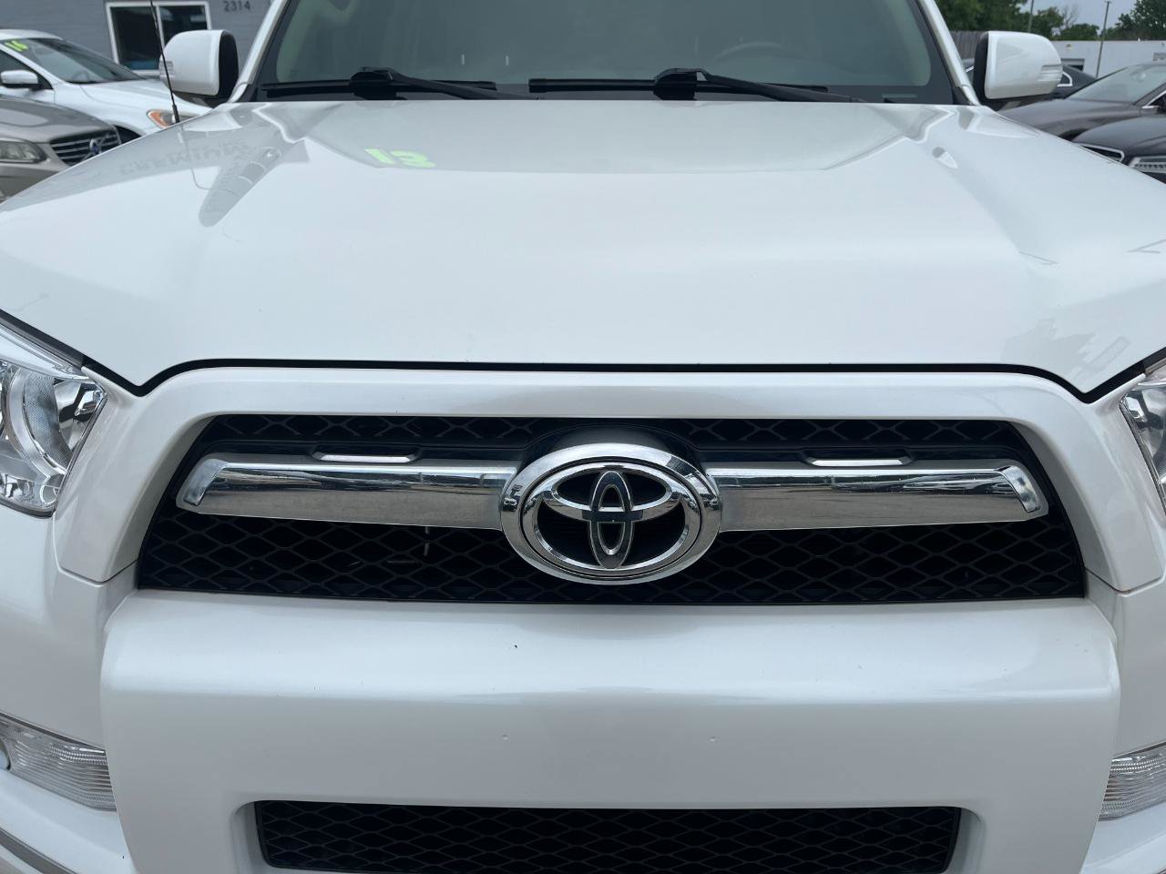 Used 2013 Toyota 4Runner Limited AWD/4WD image 13