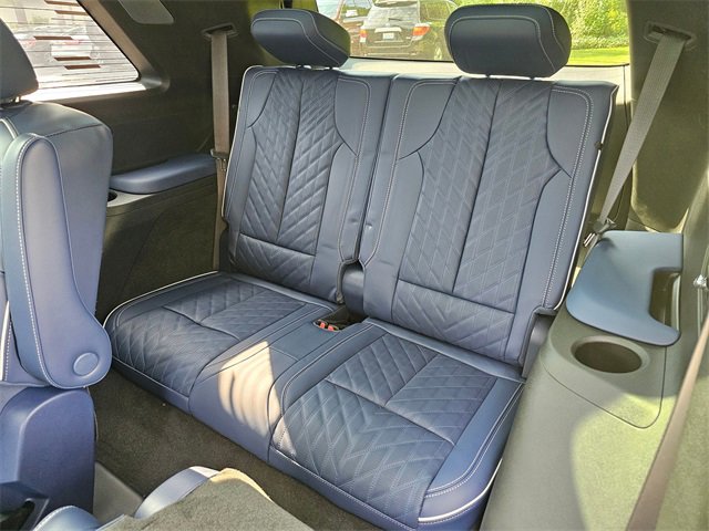 New 2026 Cadillac Vistiq Premium Luxury image 19