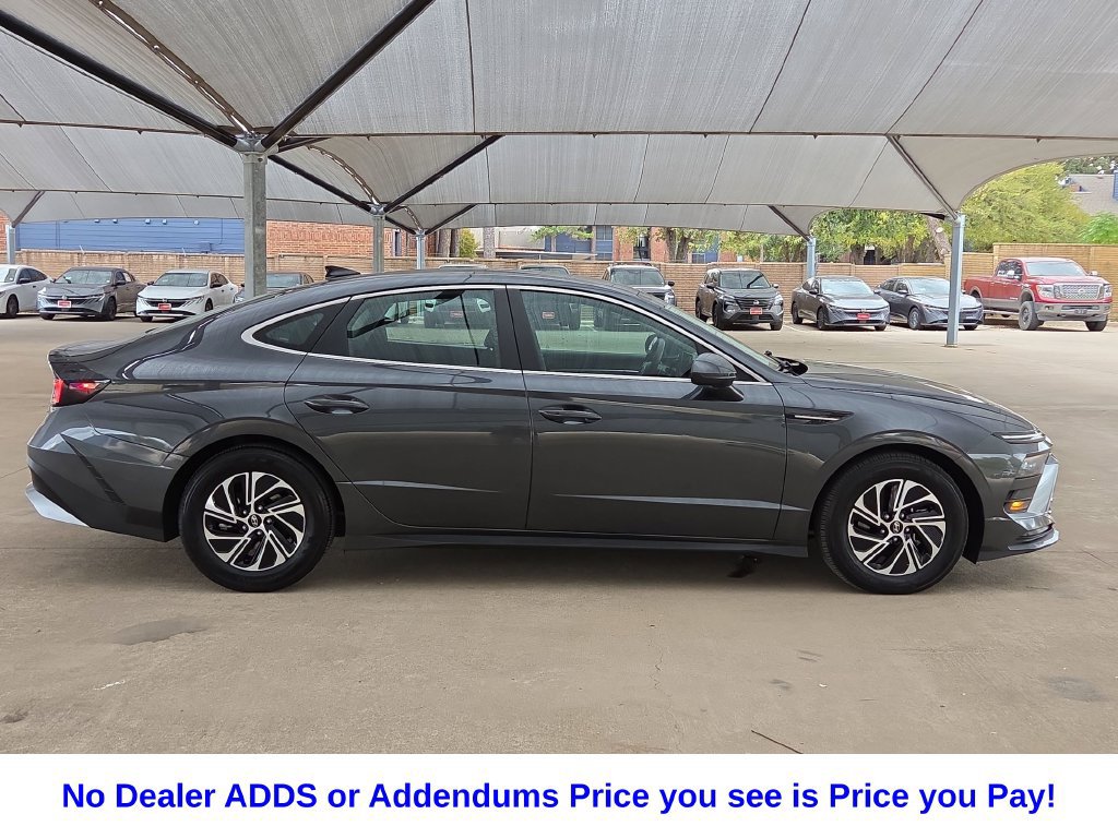 Used 2026 Hyundai Sonata Blue FWD image 12