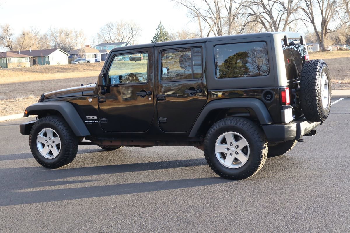 Used 2012 Jeep Wrangler Unlimited Sport image 8