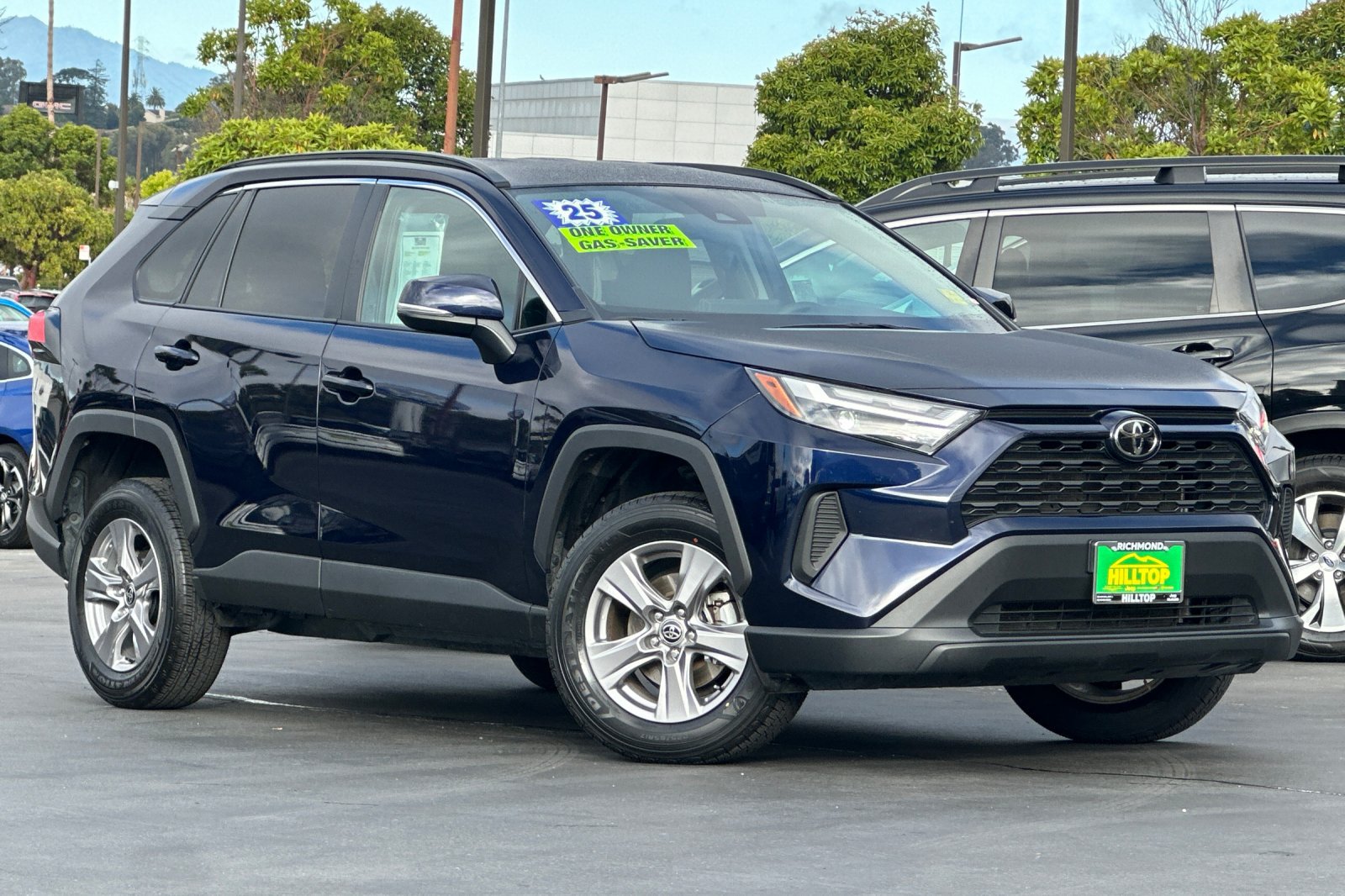 Used 2025 Toyota RAV4 XLE FWD image 2