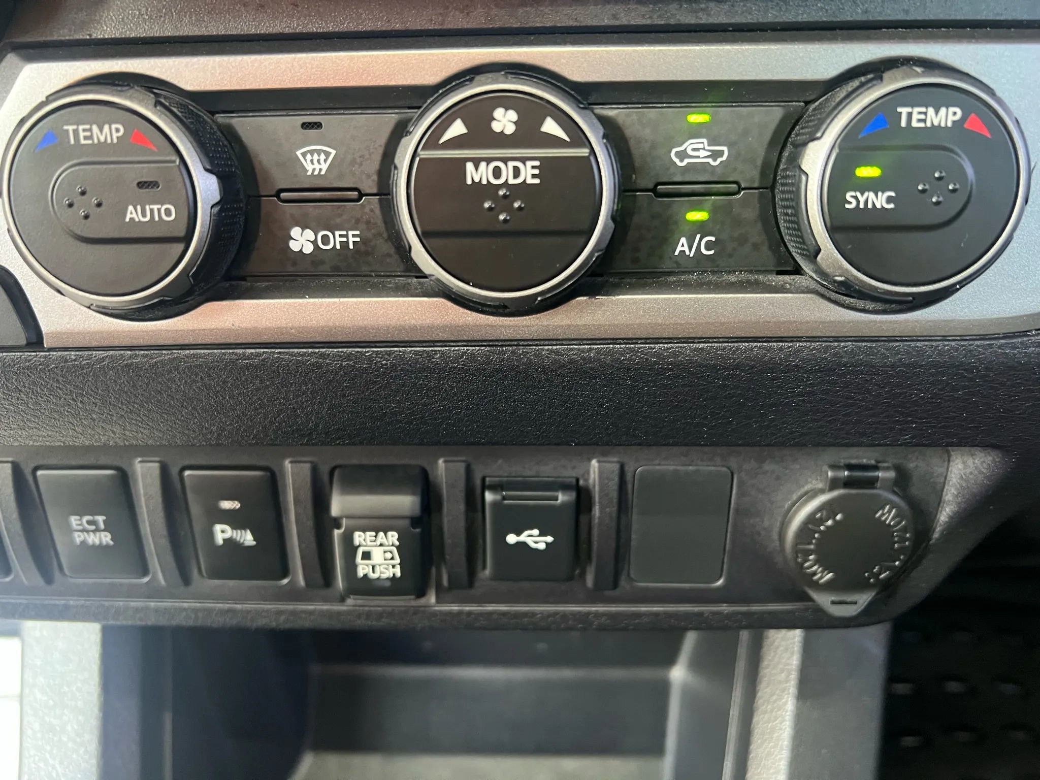 Used 2021 Toyota Tacoma SR5 image 20
