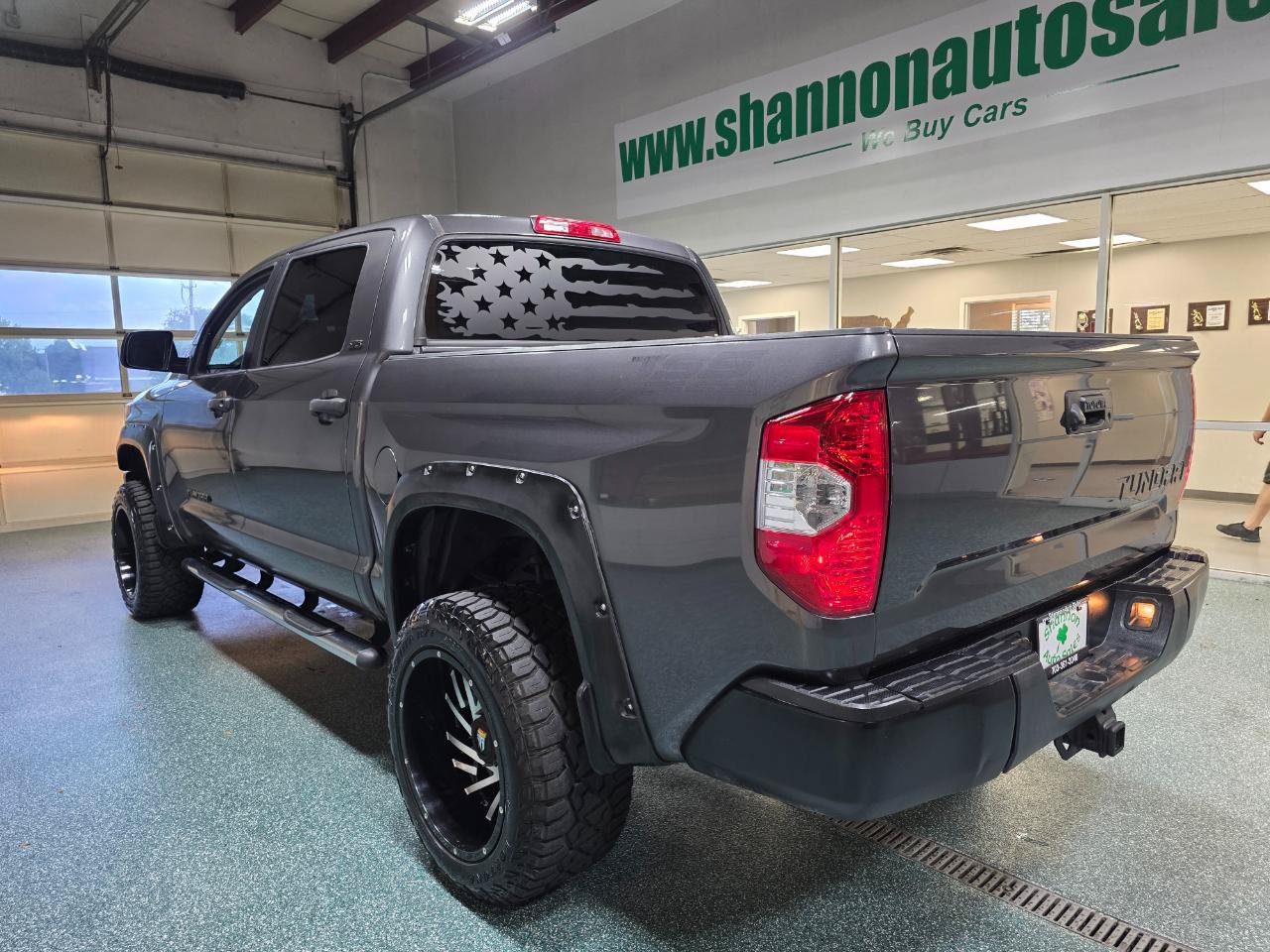 Used 2018 Toyota Tundra SR5 w/ SR5 Upgrade Package RWD image 9