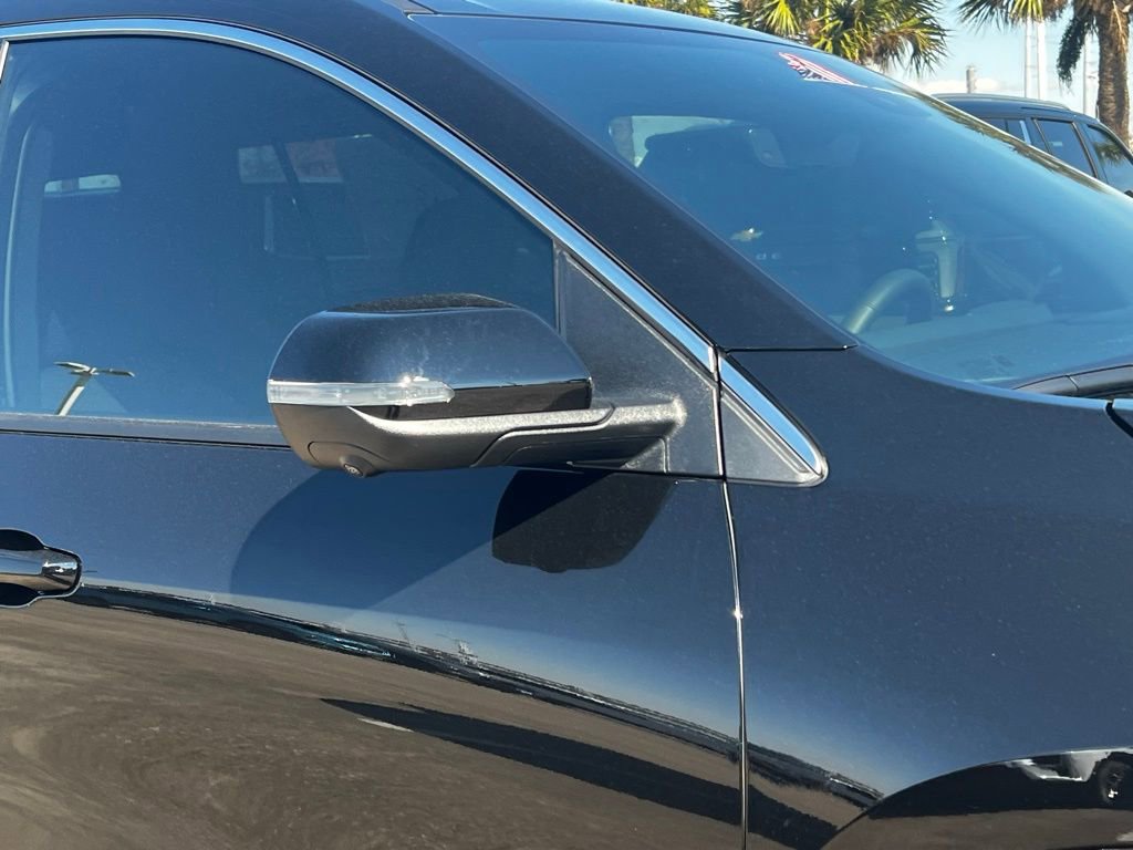 New 2026 Chevrolet Traverse LT w/ Sun and Wheel Package FWD image 6