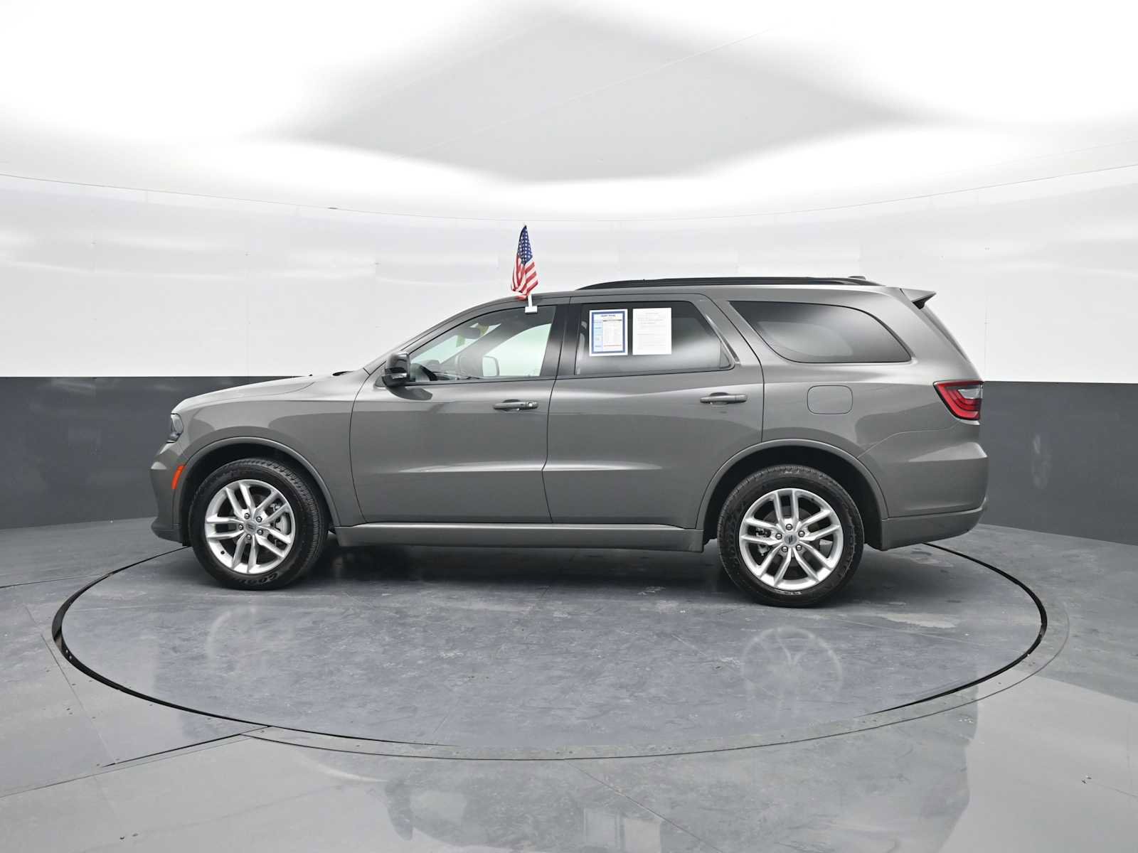 Used 2023 Dodge Durango GT image 4