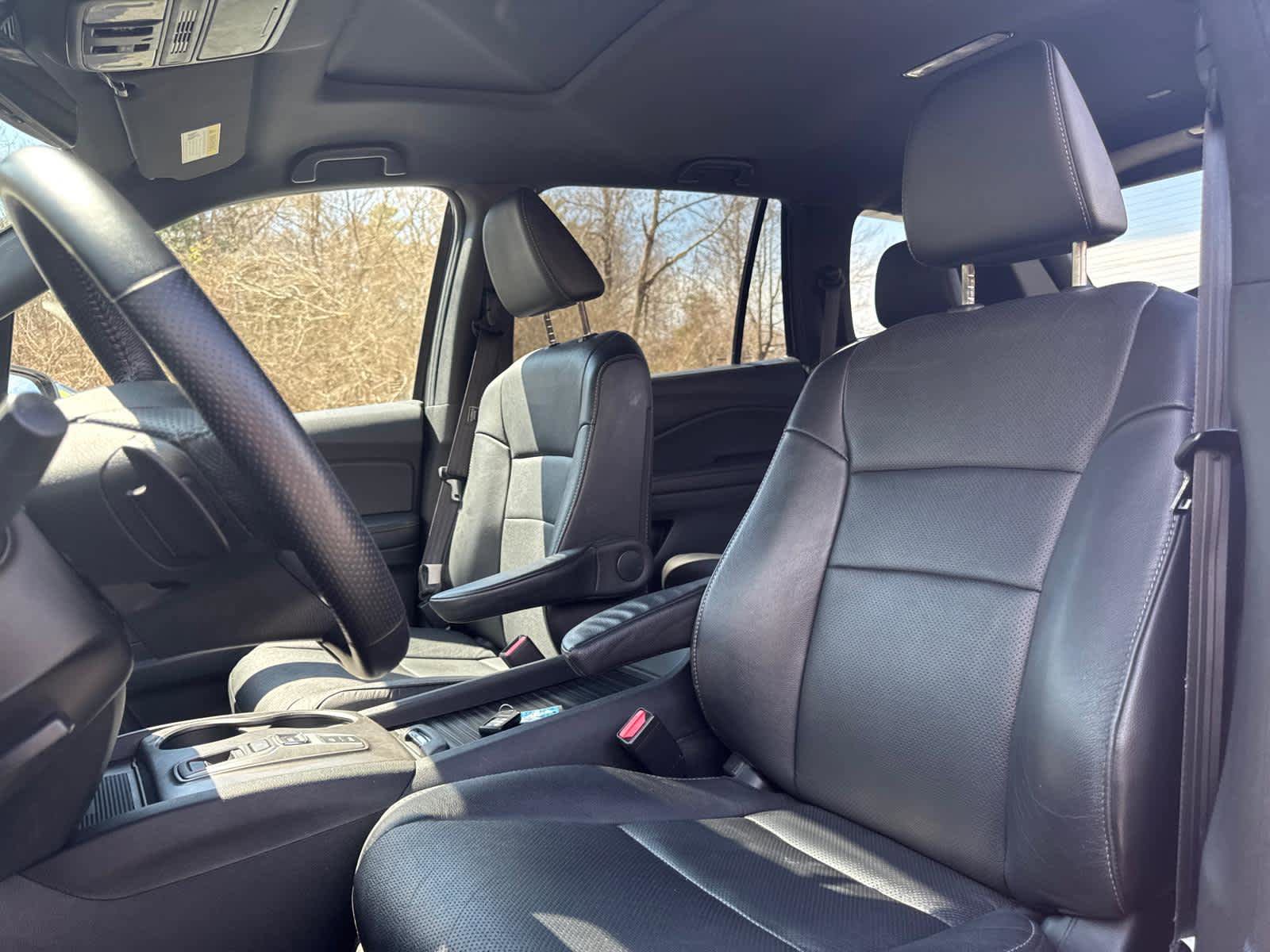 Used 2023 Honda Passport EX-L image 14