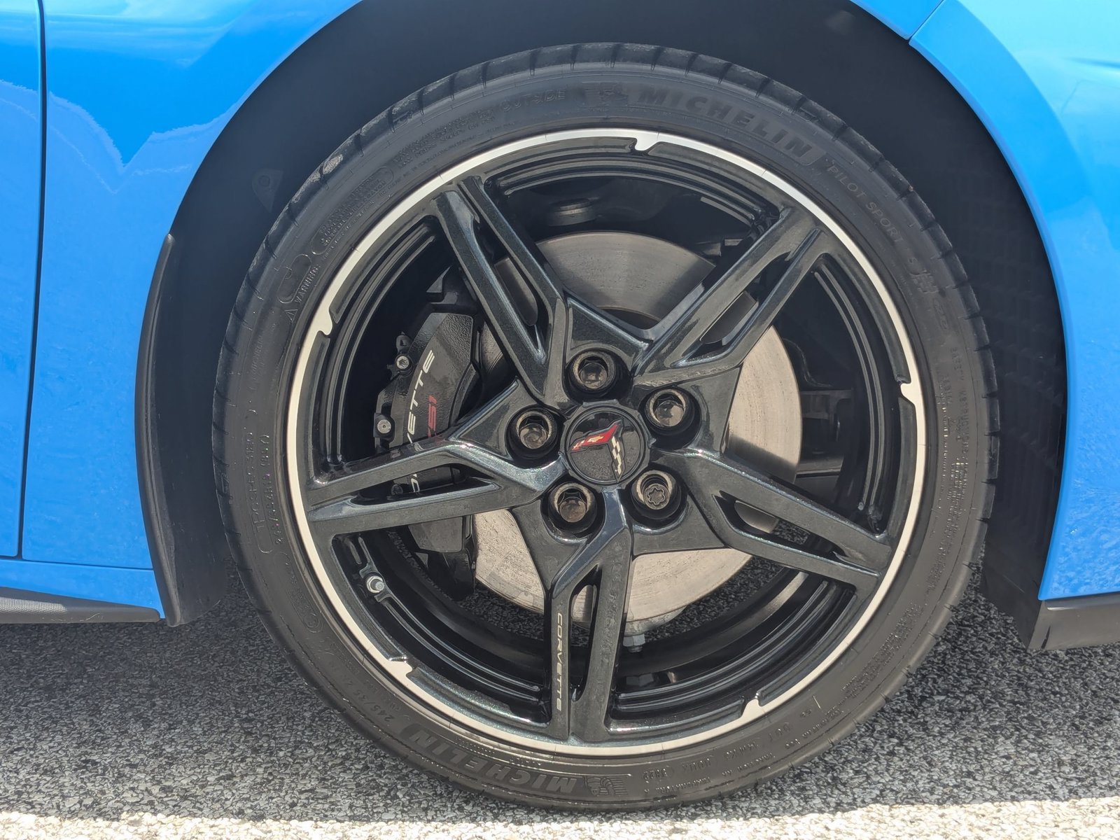 Used 2023 Chevrolet Corvette Stingray Premium Conv w/ Z51 Performance Package RWD image 21