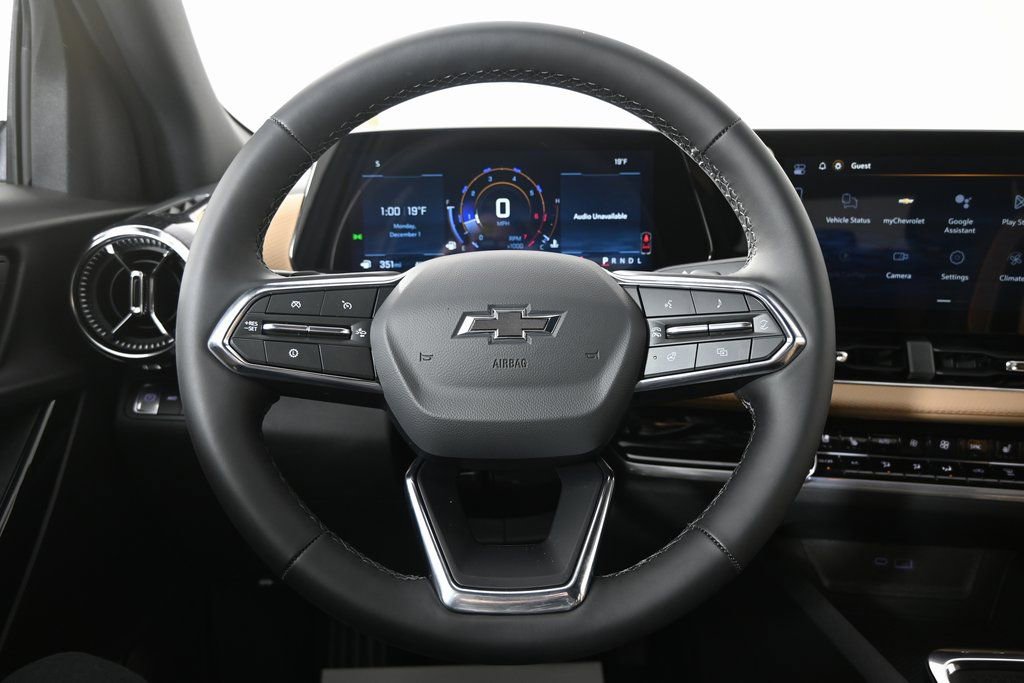 New 2026 Chevrolet Equinox ACTIV w/ Convenience Package III AWD/4WD image 33