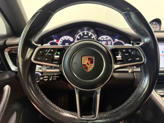 Used 2017 Porsche Panamera 4 image 15