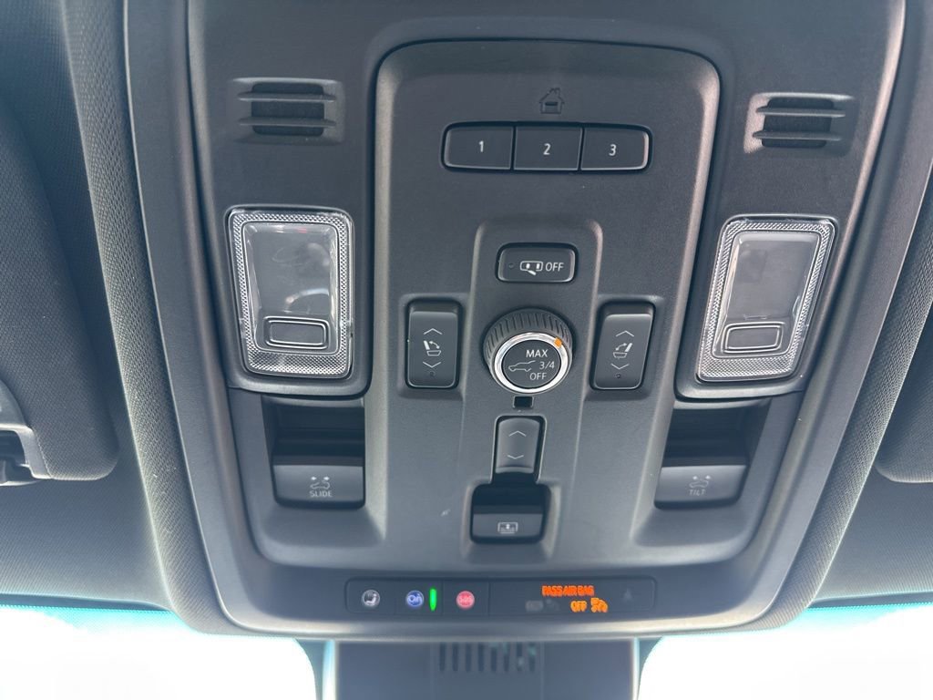 Used 2023 GMC Yukon SLT image 52