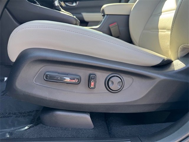 Used 2025 Honda CR-V EX-L image 14