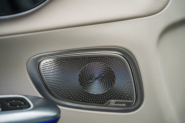 Used 2023 Mercedes-Benz GLC 300 4MATIC image 35