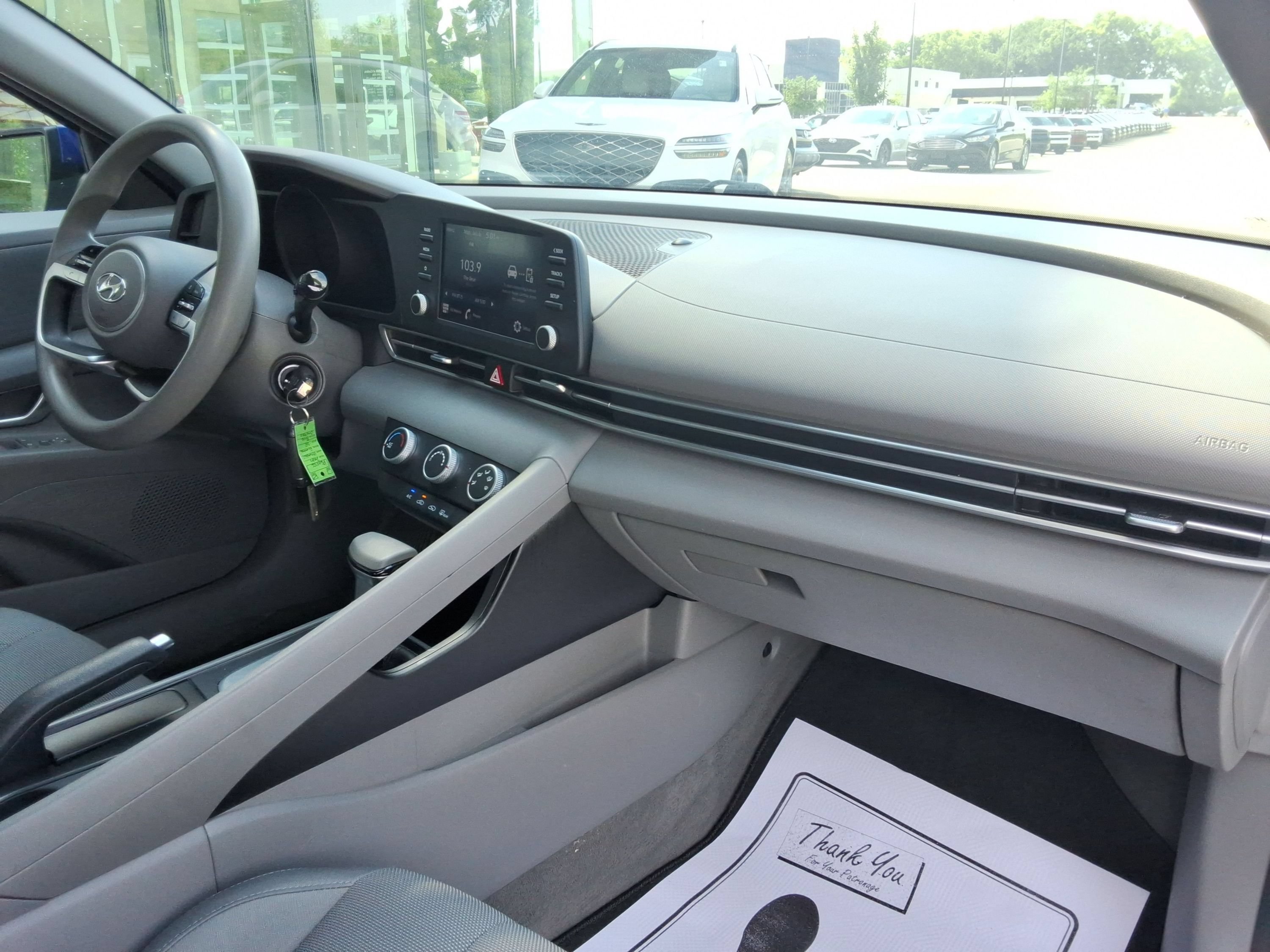 Used 2021 Hyundai Elantra SE FWD image 26