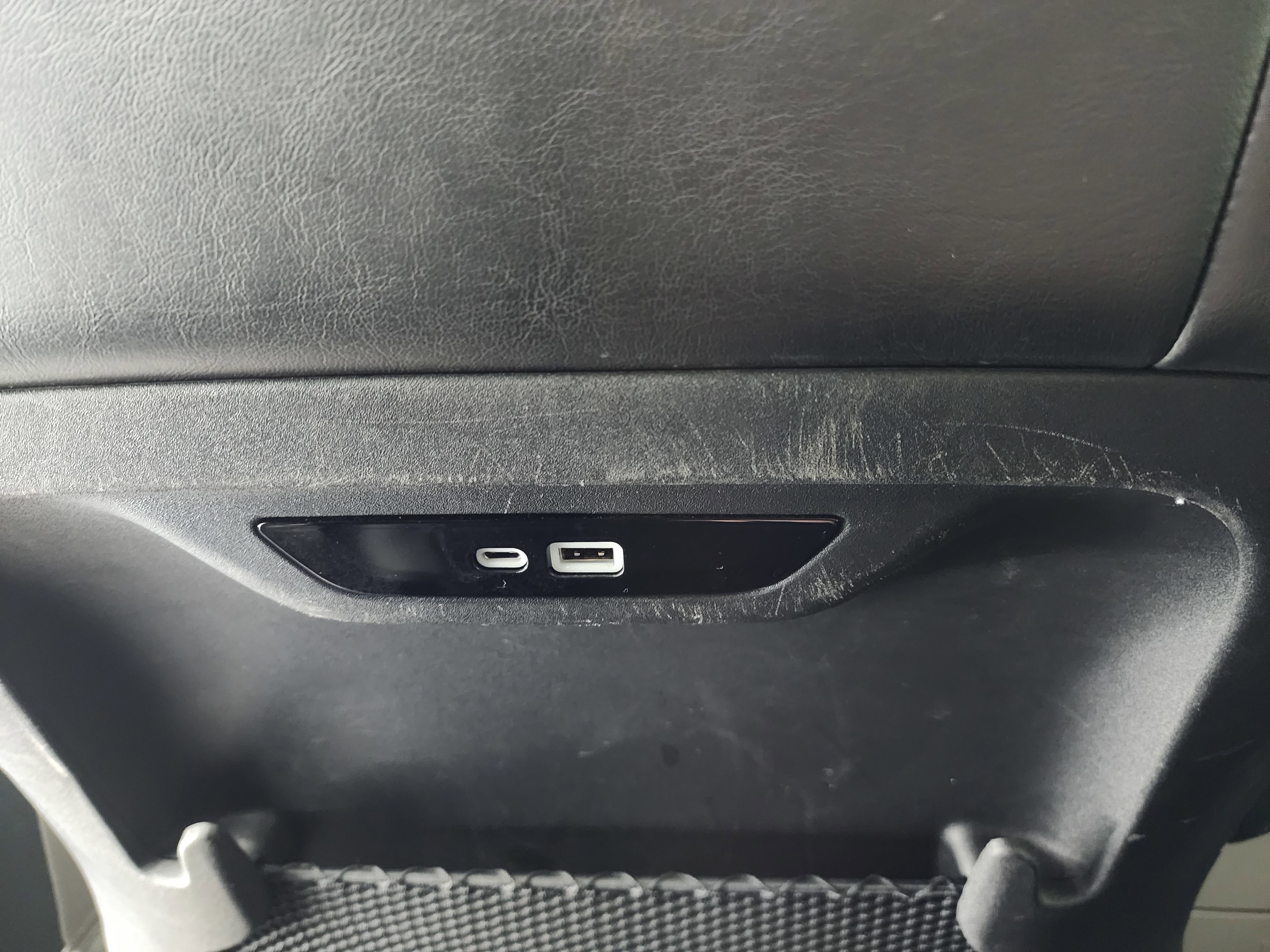 Used 2024 Chrysler Pacifica Touring-L image 36