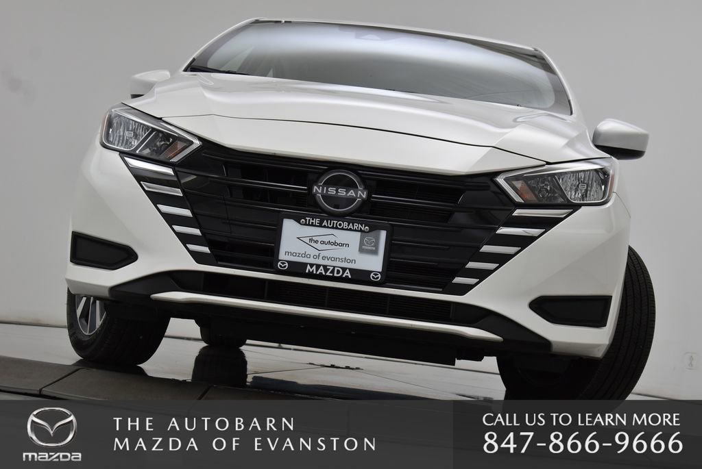 Used 2024 Nissan Versa SV w/ Trunk Package image 4