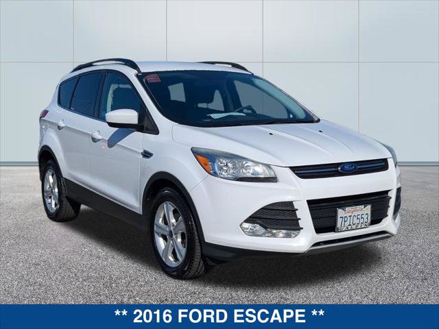 Used 2016 Ford Escape SE w/ Equipment Group 201A FWD image 7