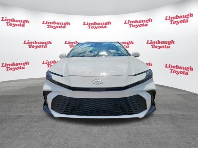 Used 2025 Toyota Camry LE image 19