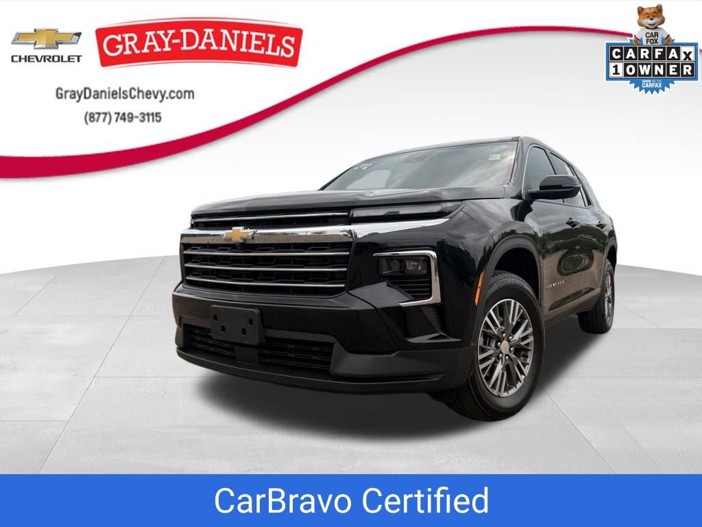 Certified 2025 Chevrolet Traverse LT image 1